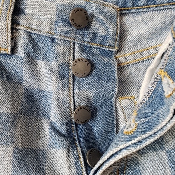 Carmar Checkered Distressed/Frayed 5-Pocket Button Fly Jean/Denim Shorts - Picture 4 of 9